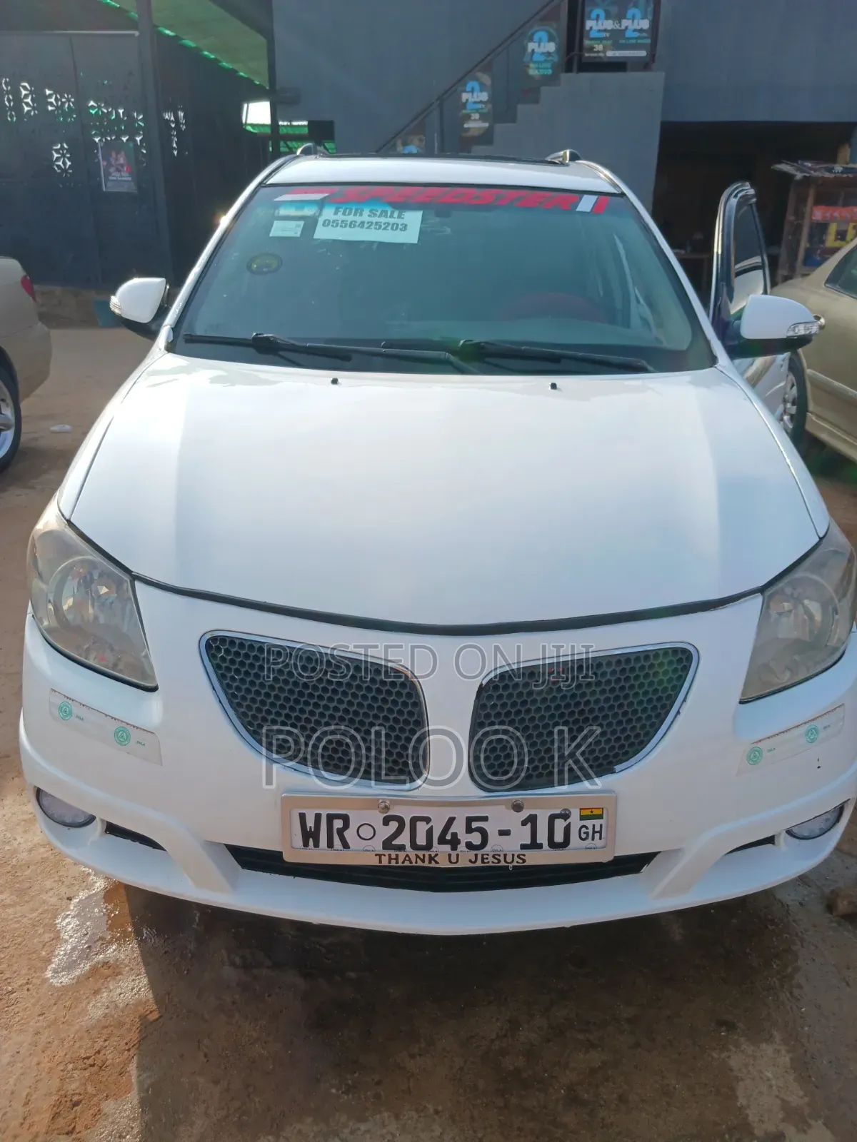 Pontiac Vibe 2010 White