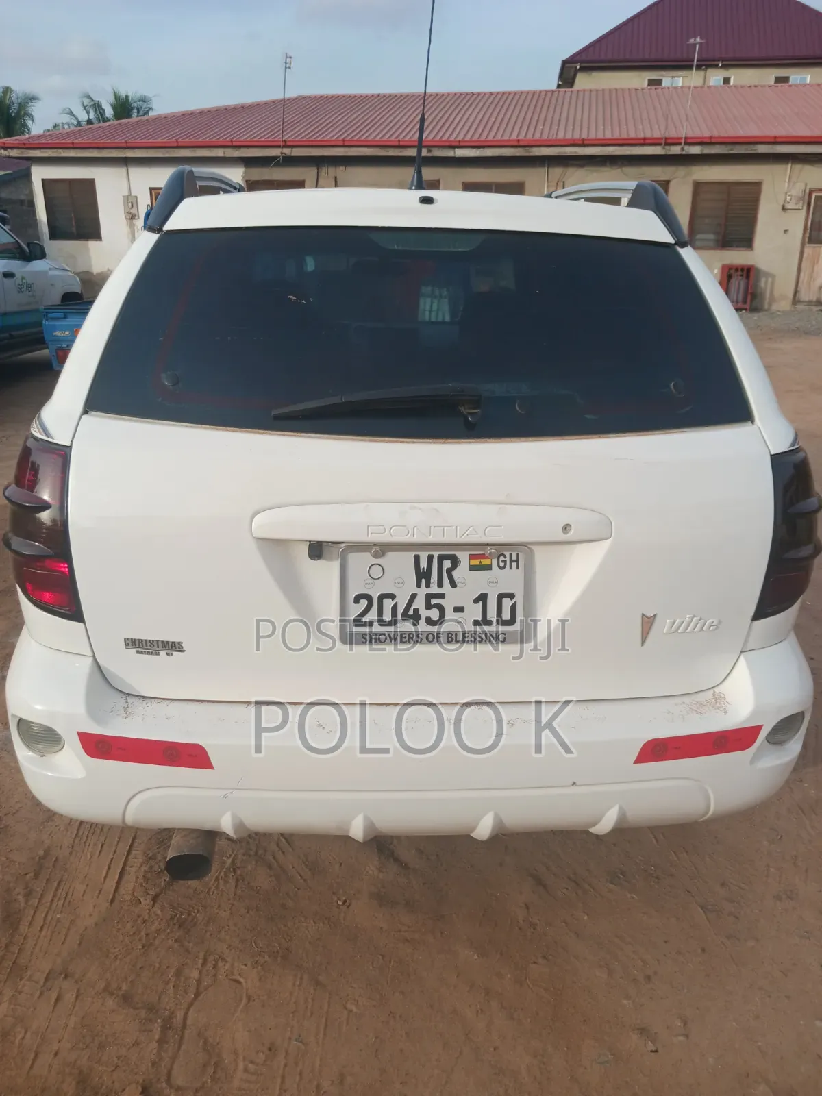 Pontiac Vibe 2010 White