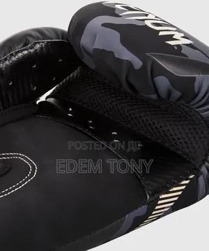 Venum Impact Boxing Gloves - 14oz