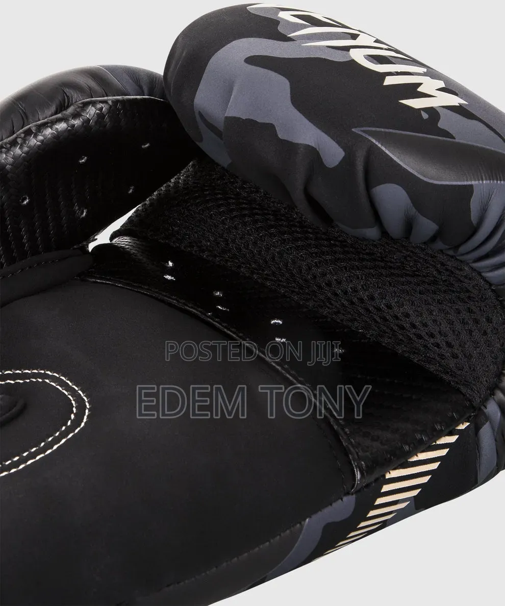 Venum Impact Boxing Gloves - 14oz