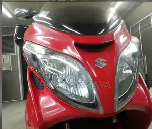 Suzuki Burgman 2018 Red