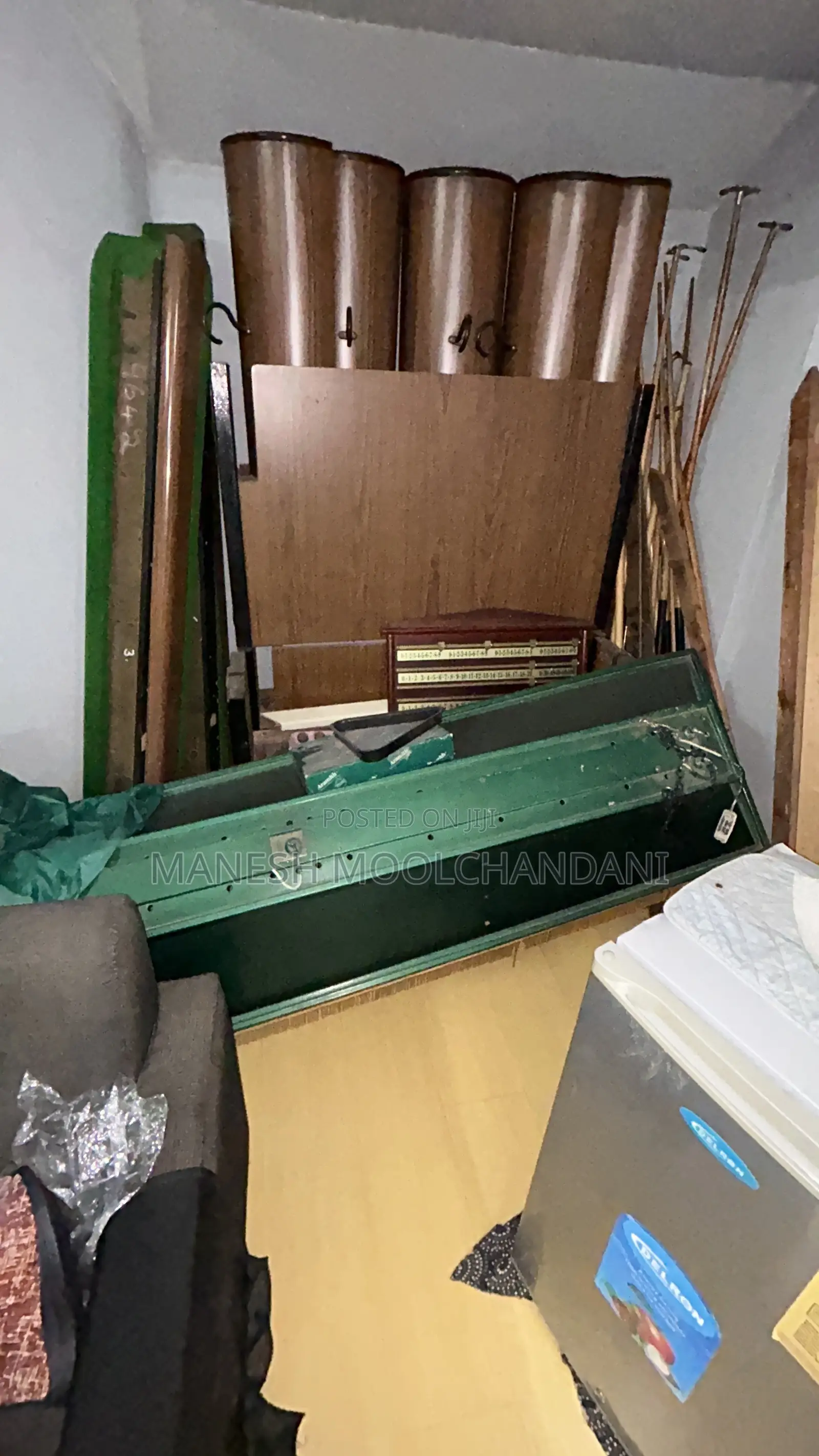 Thurston 9ft Jubilee Snooker Table