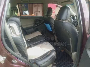 Toyota RAV4 2.5 4x4 2012 Purple