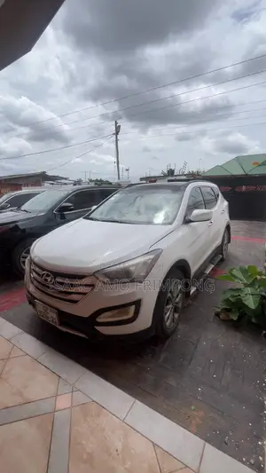 Hyundai Santa Fe 2016 White