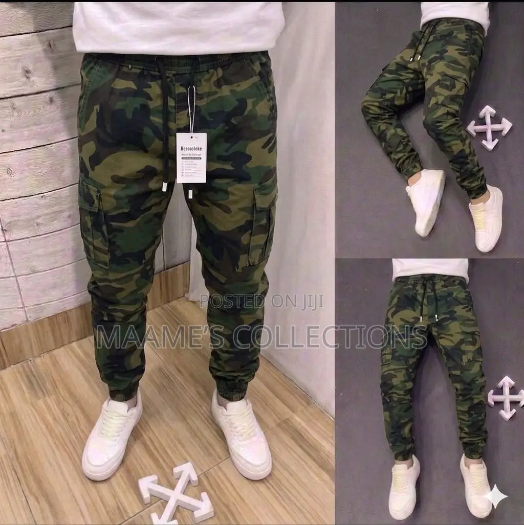 Camouflage-printed Cargo Jogger Pants