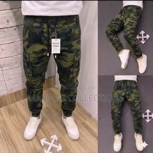 Camouflage-printed Cargo Jogger Pants