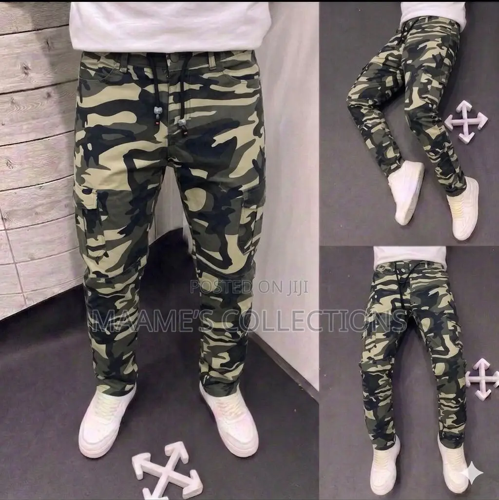 Camouflage-printed Cargo Jogger Pants