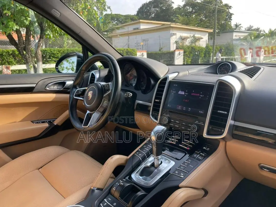 Porsche Cayenne S AWD 2018 Black