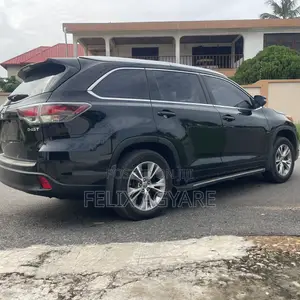 Toyota Highlander 2016 Black