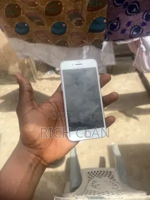 Apple iPhone 7 32 GB Pink