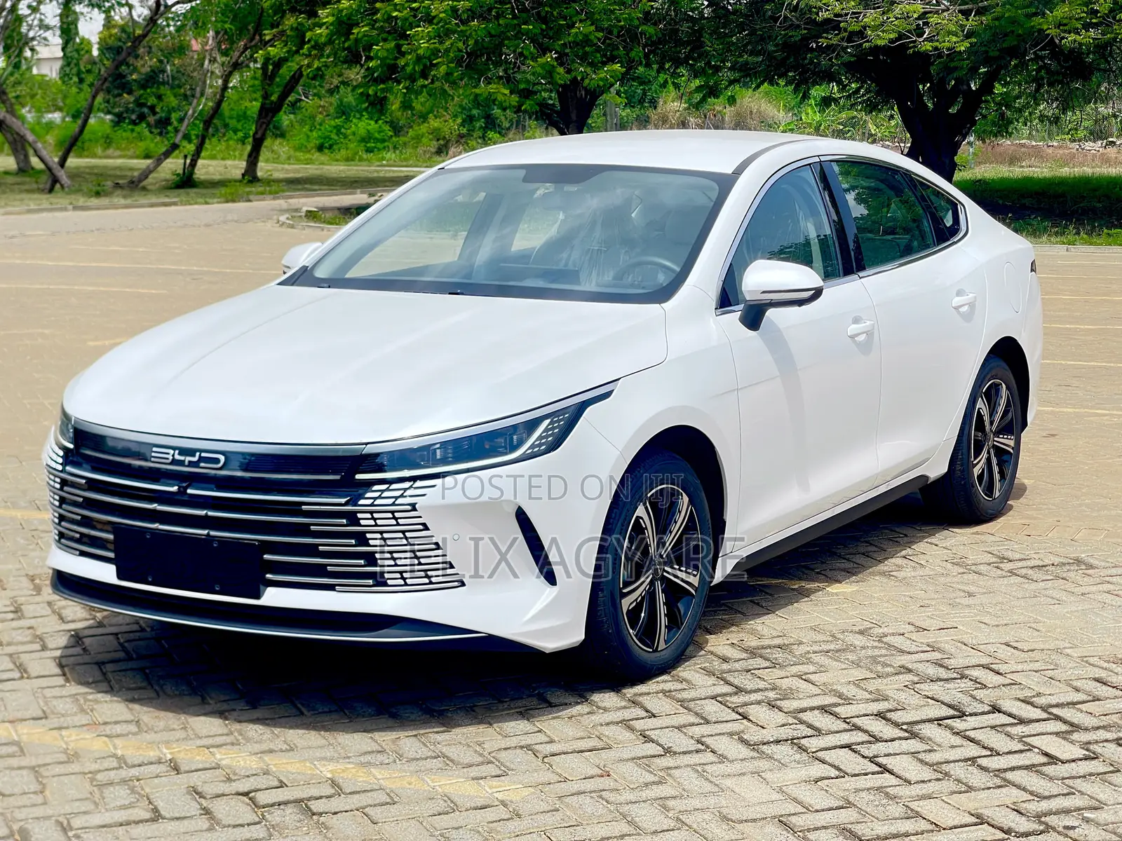 New BYD Destroyer 05 DM-i 1.5 Hybrid FWD 2024 White