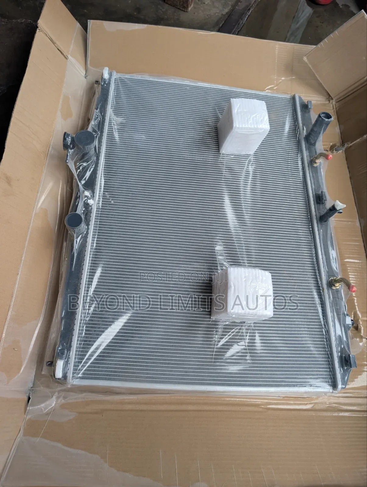 Lexus Rx 350 / Rx350 2018,2019,2020,2021,2022 Radiator / Water Tank