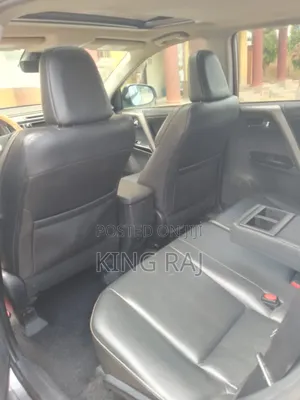 Toyota RAV4 Limited 4dr SUV (2.5L 4cyl 6A) 2015 Silver