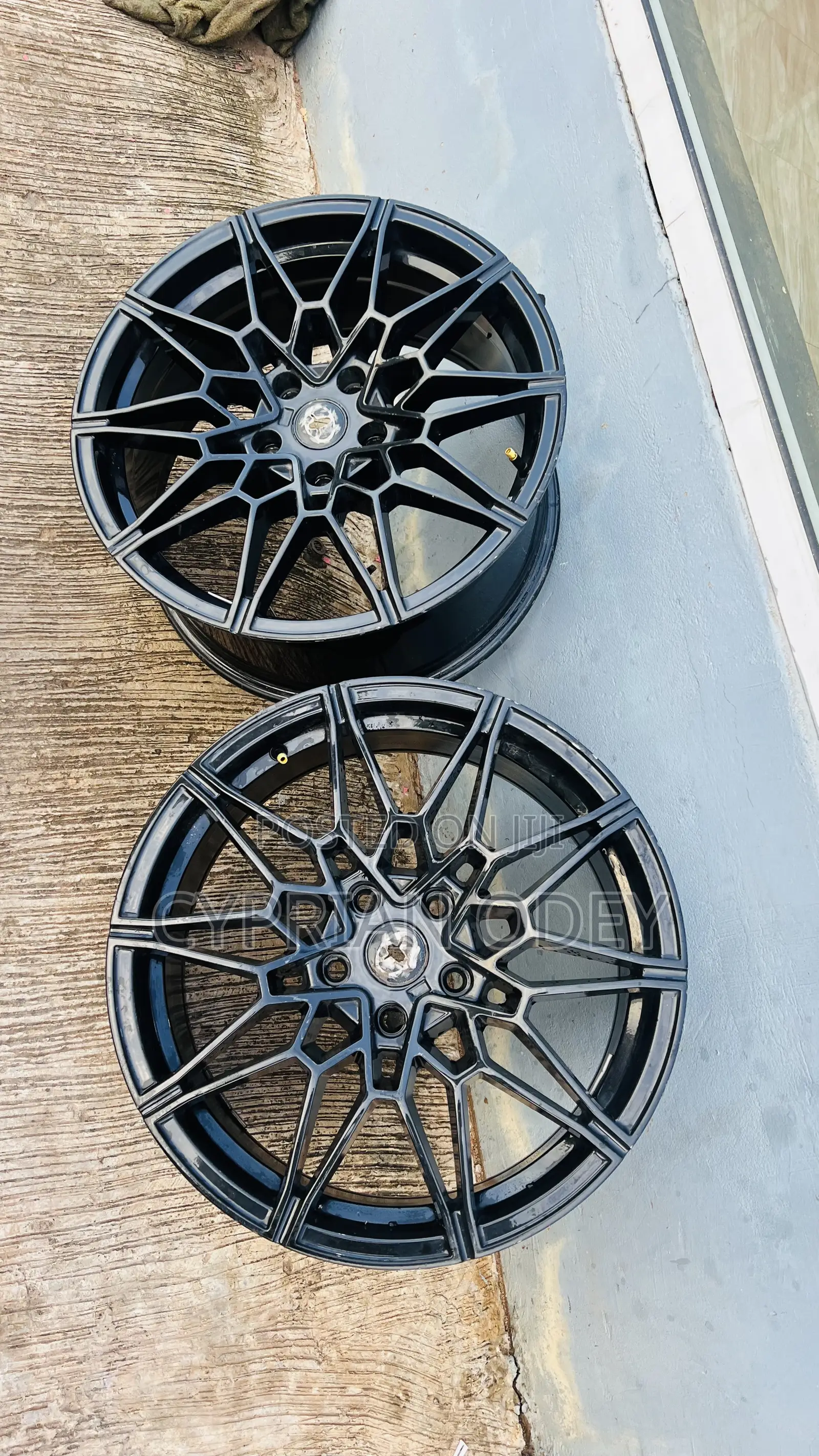 Selling a Very Good Rims