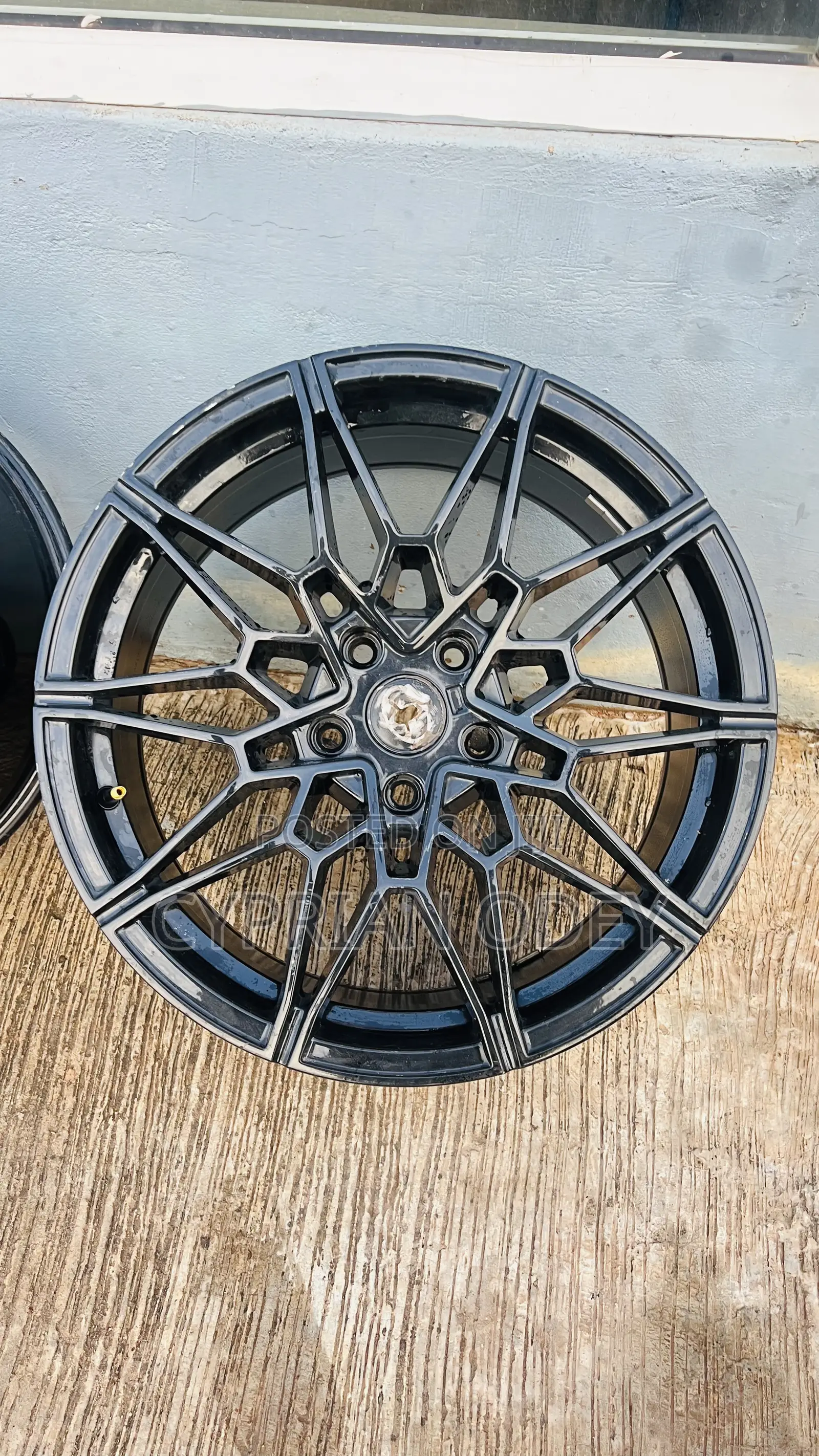 Selling a Very Good Rims
