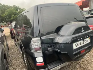 Mitsubishi Pajero V80 3.5 V6 GL/GLS 2016 Black
