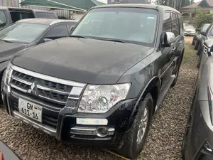 Mitsubishi Pajero V80 3.5 V6 GL/GLS 2016 Black