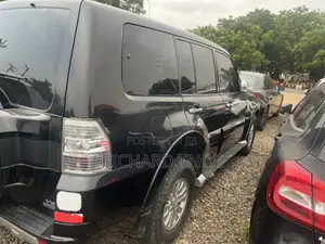 Mitsubishi Pajero V80 3.5 V6 GL/GLS 2016 Black