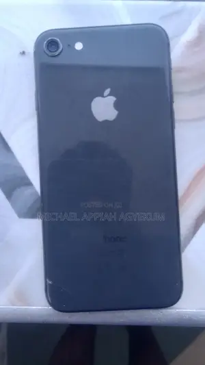Apple iPhone 8 64 GB Black