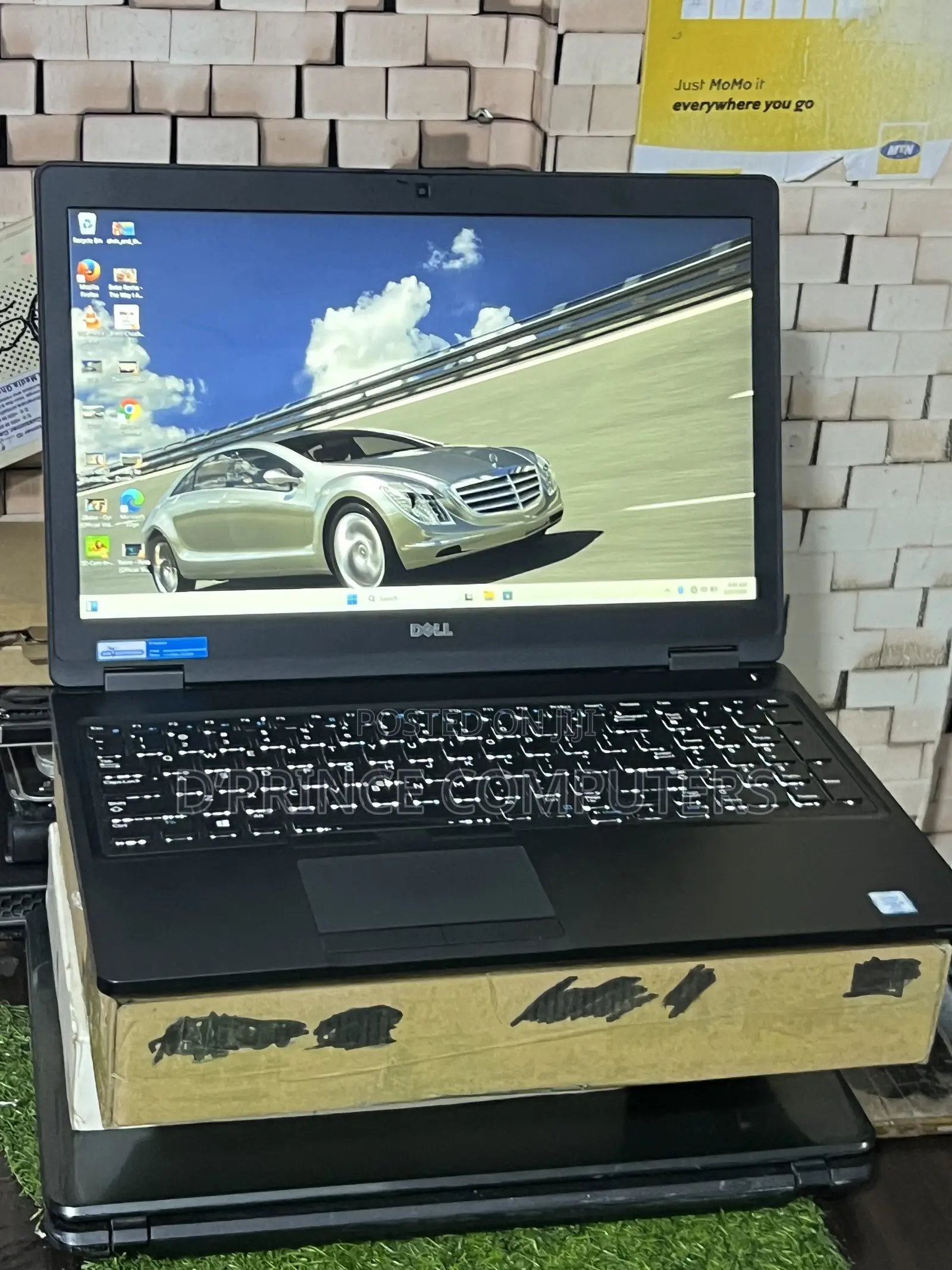 Laptop Dell Latitude 5580 8GB Intel Core i5 HDD+SSD 500GB