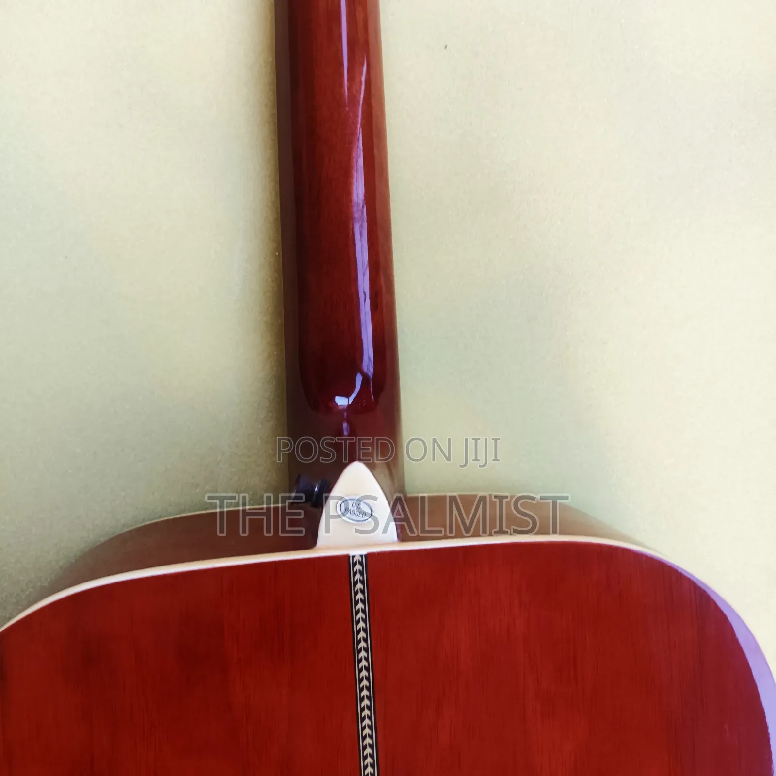 Obong Acoustic Guitars Est.1975
