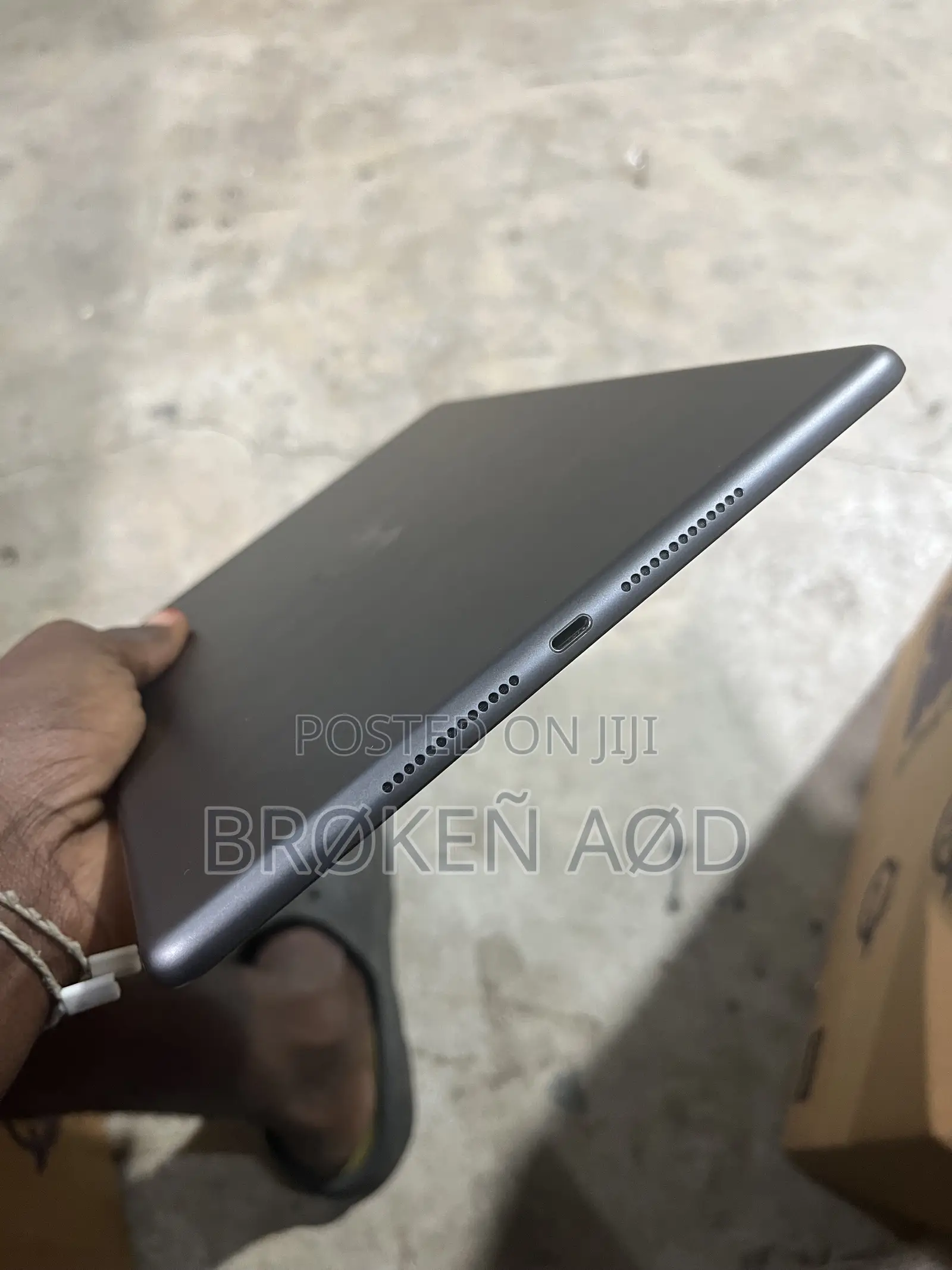 Apple iPad 10.2 (2020) Wi-Fi 32 GB Black