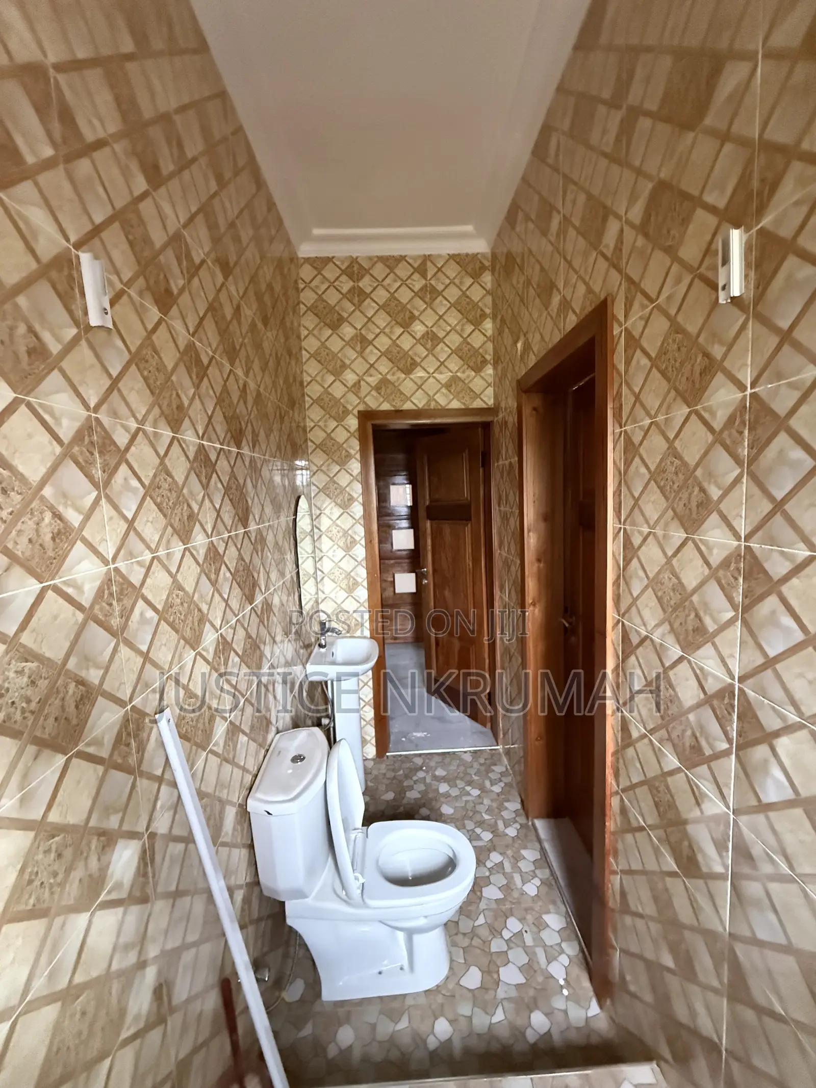 2bdrm Apartment in Mr. Justice Estates, West Hills Mall Area for rent