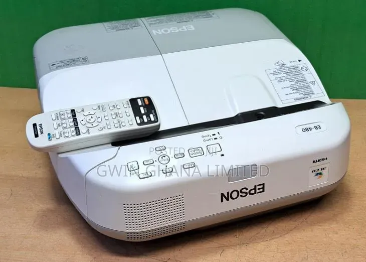 Epson Eb480 Pro Ultra Short Throw | 3000 Lumen |
