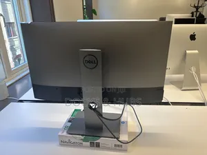 Dell Ultrasharp U2719dc 27" QHD Monitor - 2560 X 1440p