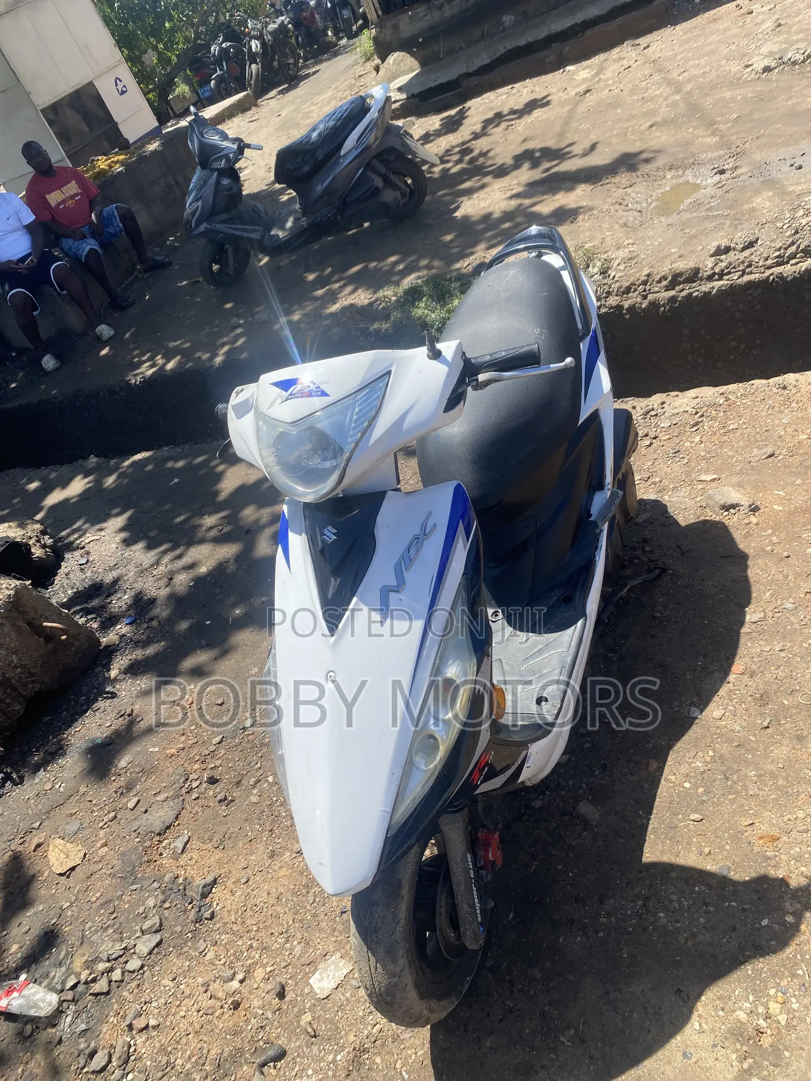 Suzuki GSR 2024 White