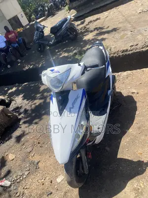 Suzuki GSR 2024 White
