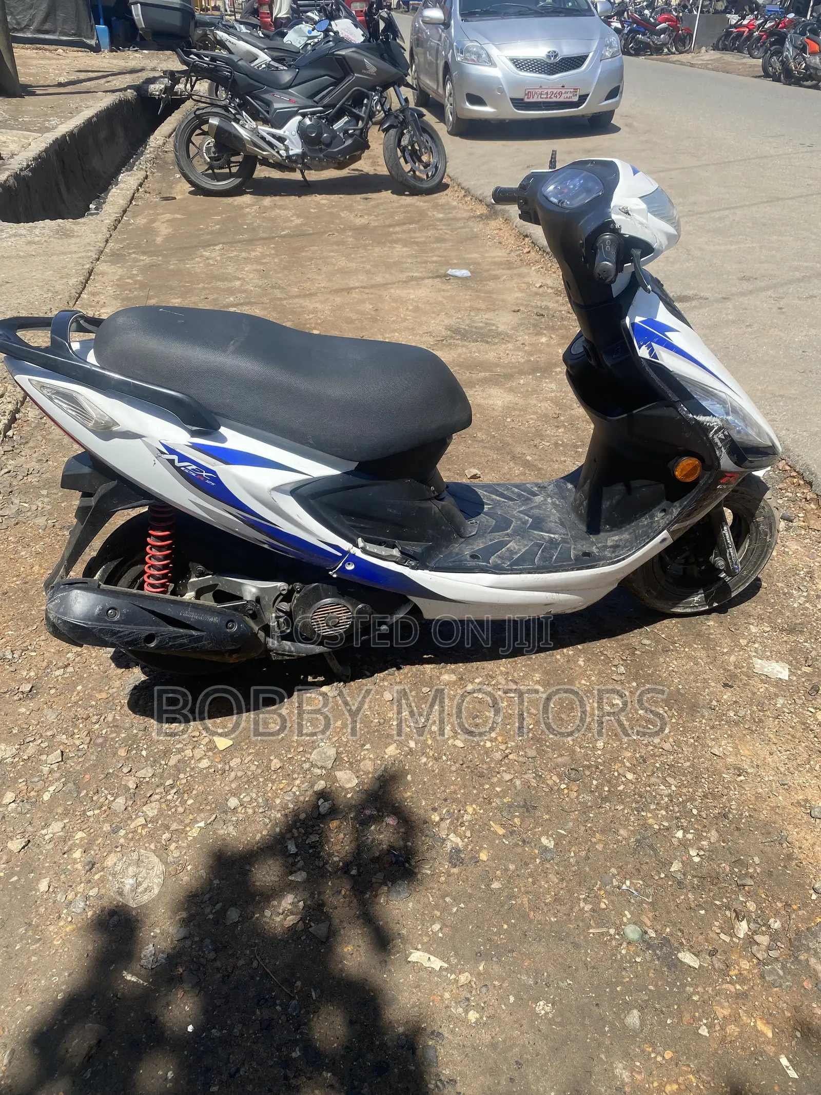 Suzuki GSR 2024 White