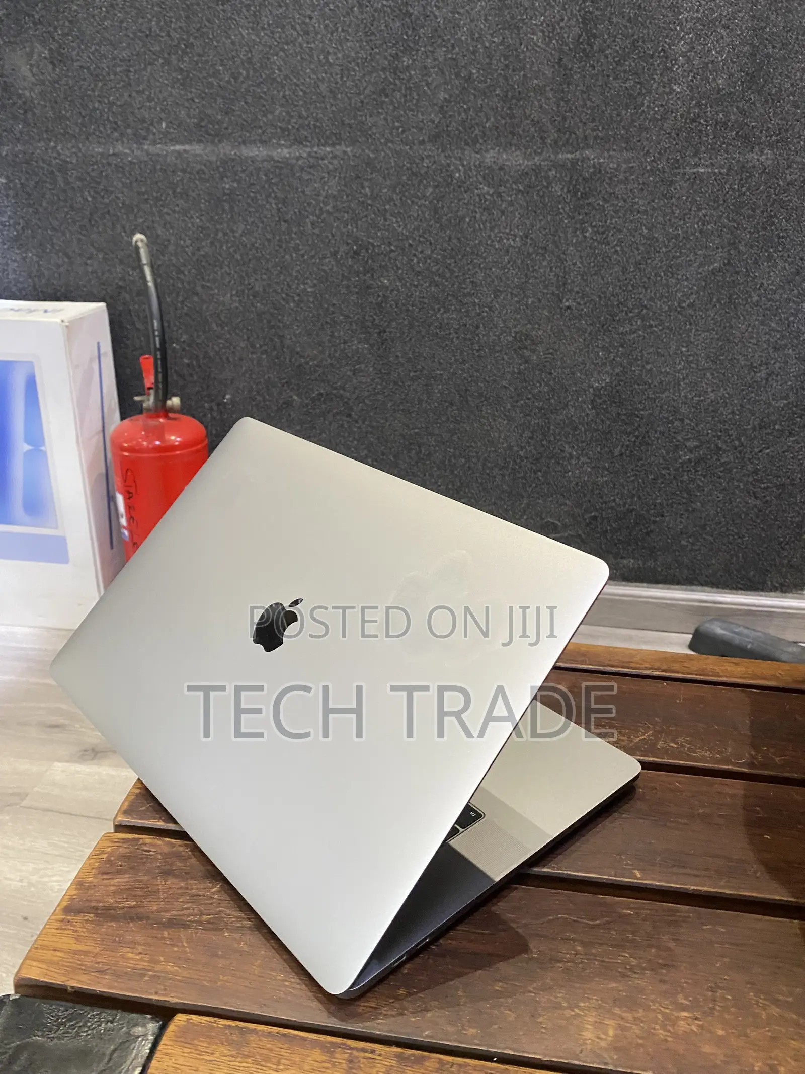 Laptop Apple MacBook Pro 2019 32GB Intel Core i9 SSD 512GB