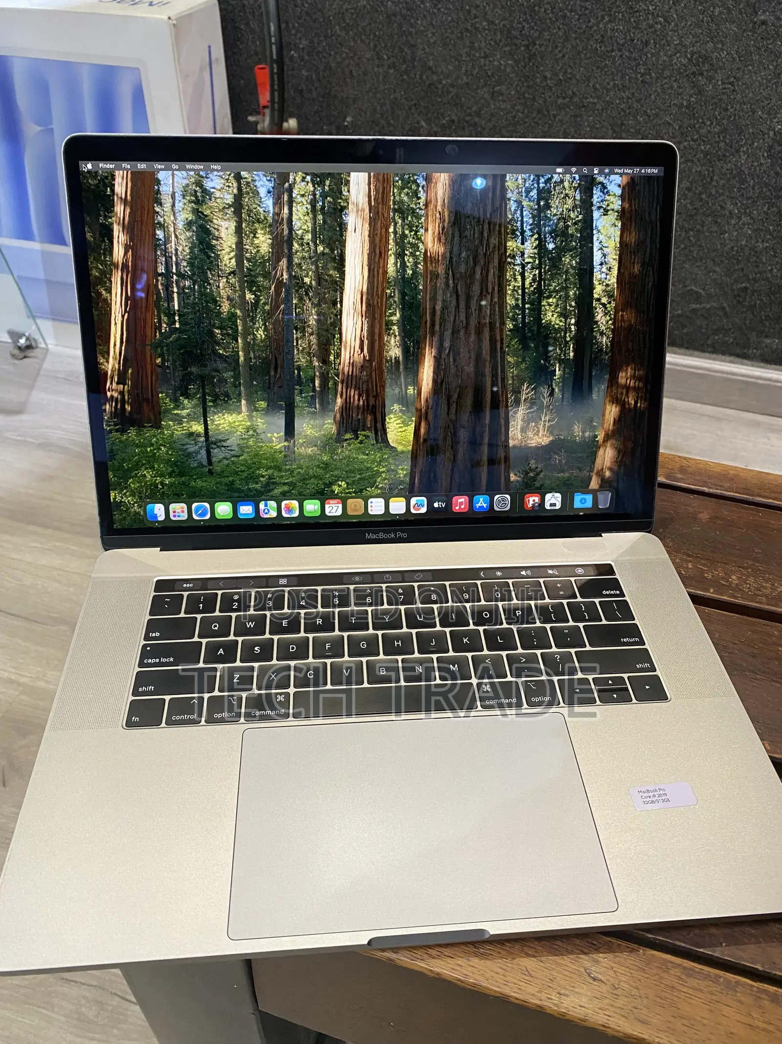 Laptop Apple MacBook Pro 2019 32GB Intel Core i9 SSD 512GB