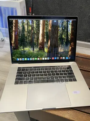 Laptop Apple MacBook Pro 2019 32GB Intel Core i9 SSD 512GB