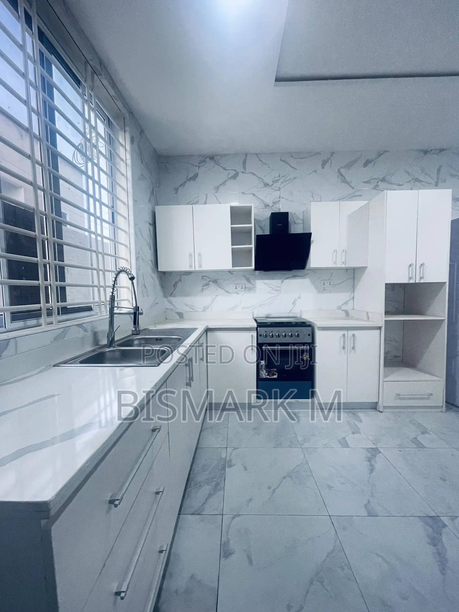 4bdrm House in Lakeside Estate, Ashaley Botwe for rent