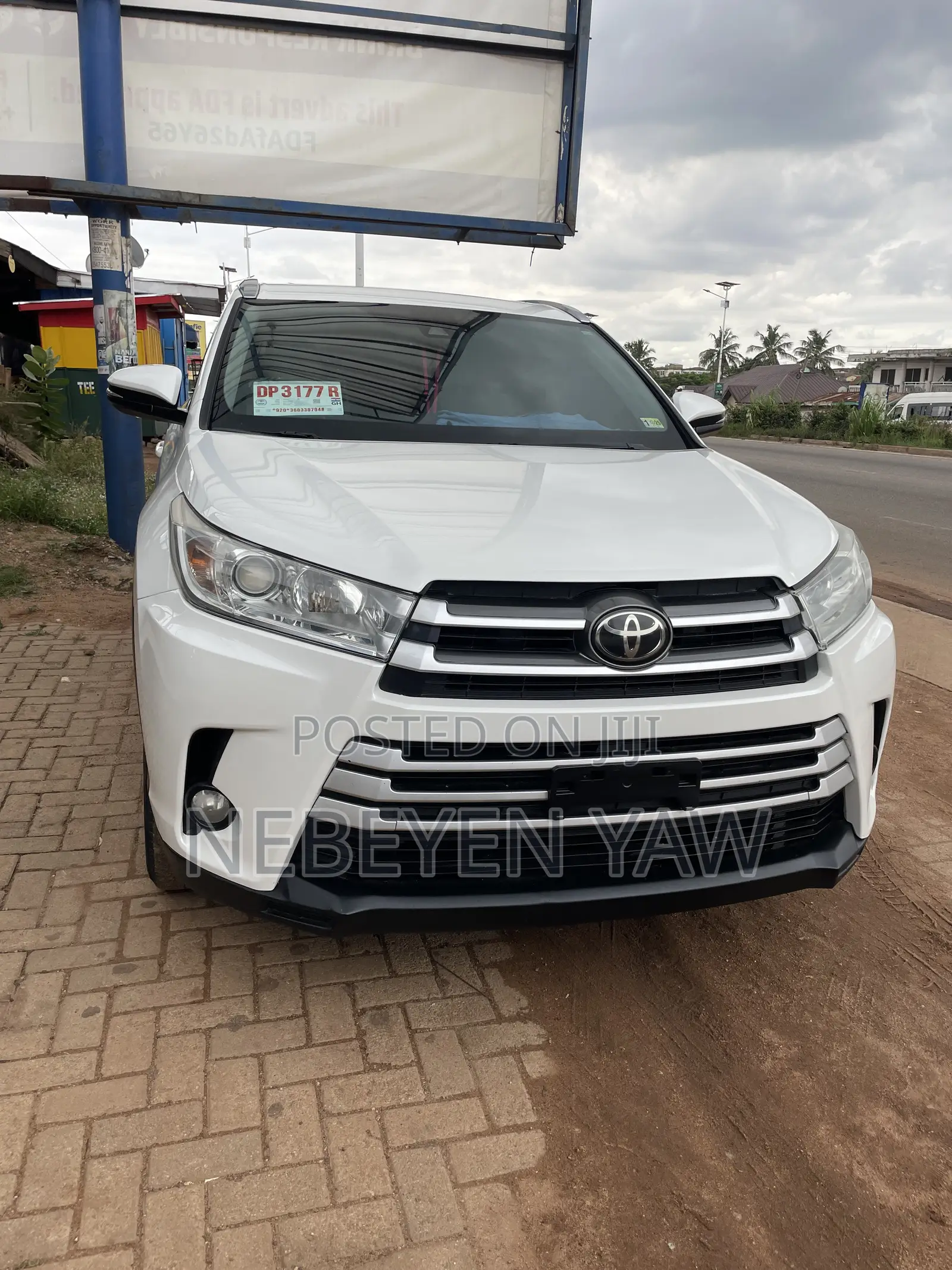 Toyota Highlander LE 4x2 (2.7L 4cyl 6A) 2017 White