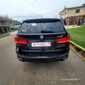 BMW X5 xDrive35i AWD (3.0L 6cyl 8A) 2016 Black
