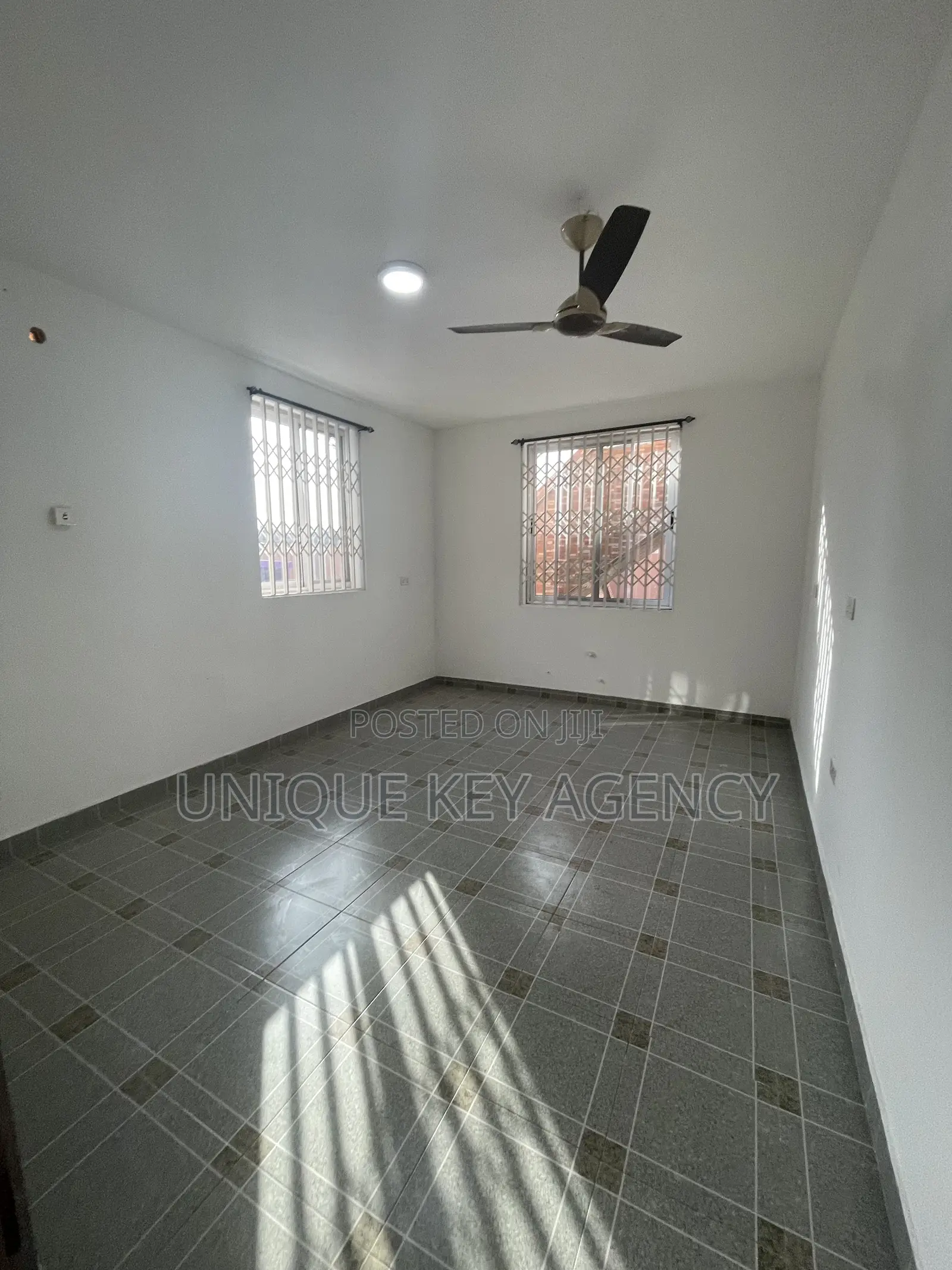 2bdrm Apartment in Unique Key Agency, Agbogba for rent