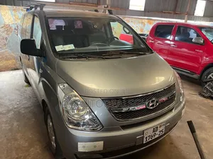 Hyundai Starex 2016 Silver