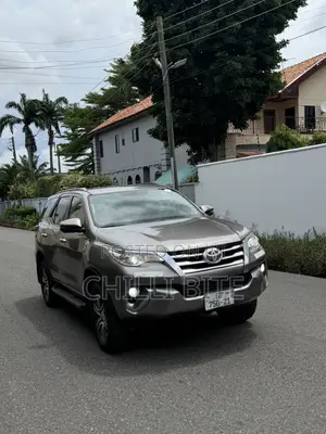Toyota Fortuner 2.7 AWD 2020 Gray