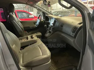 Hyundai Starex 2016 Silver