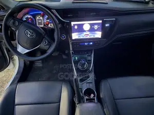Toyota Corolla 2020 White