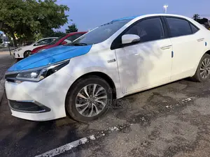 Toyota Corolla 2020 White