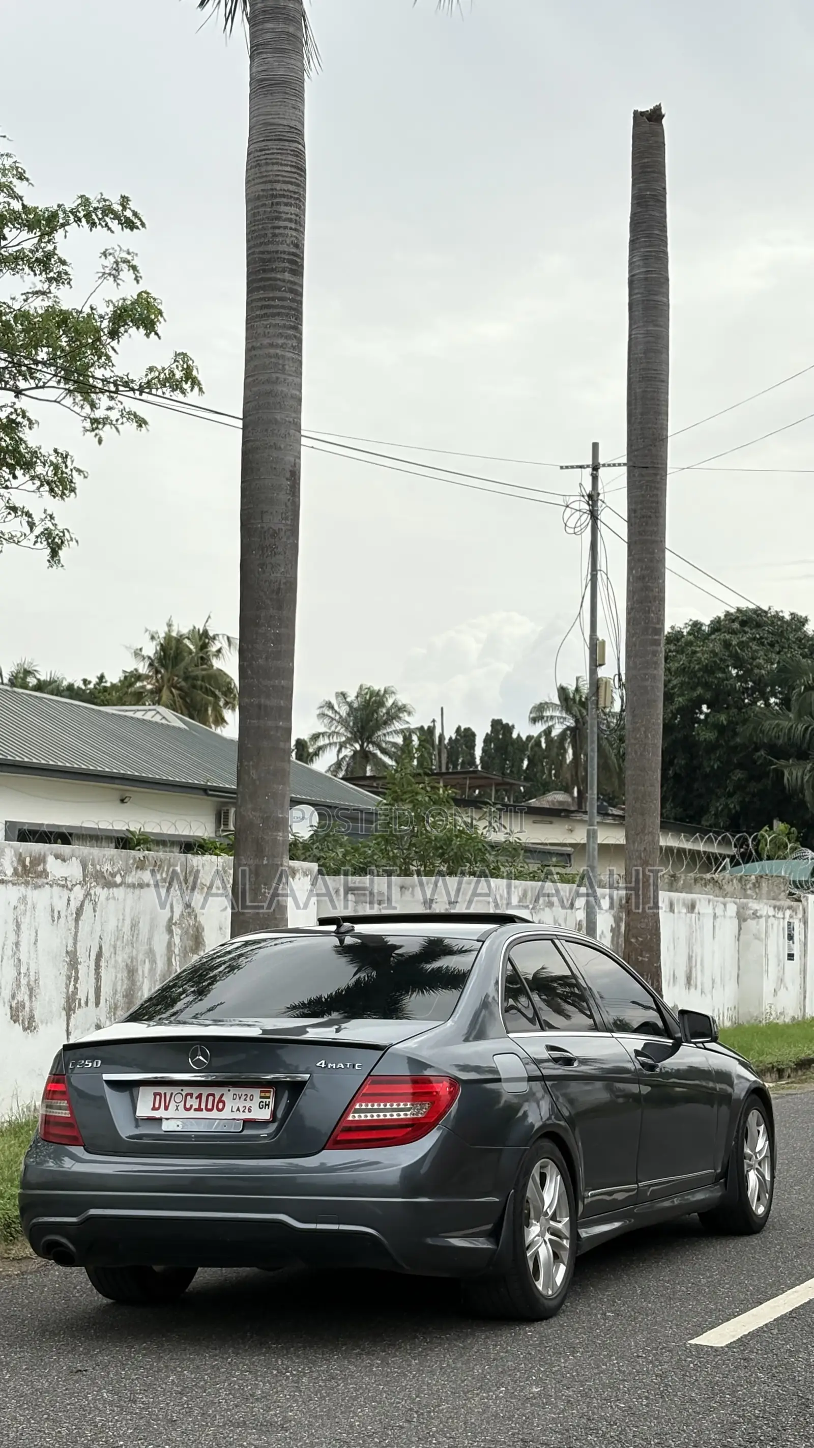 Mercedes-Benz C250 2014 Maroon