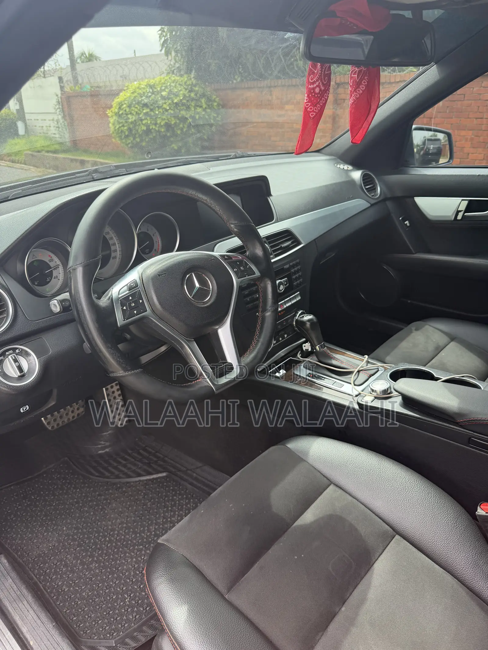 Mercedes-Benz C250 2014 Maroon