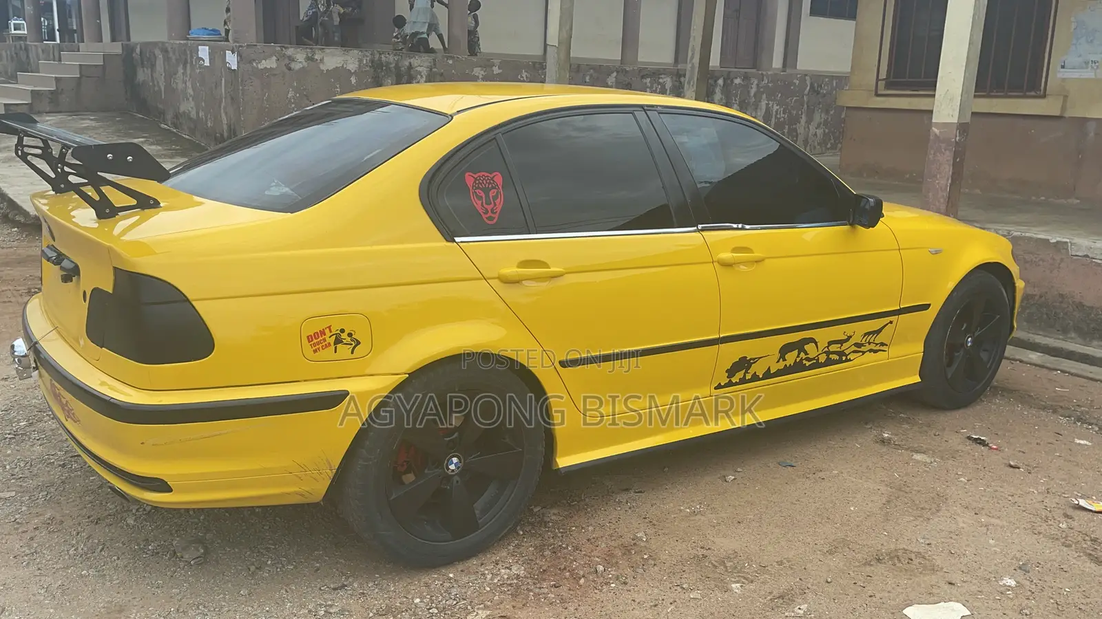 BMW 3 Series 318i RWD 2000 Yellow