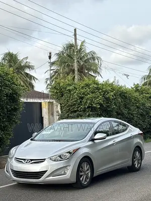 Hyundai Elantra Limited 4dr Sedan (1.8L 4cyl 6A) 2015 Silver
