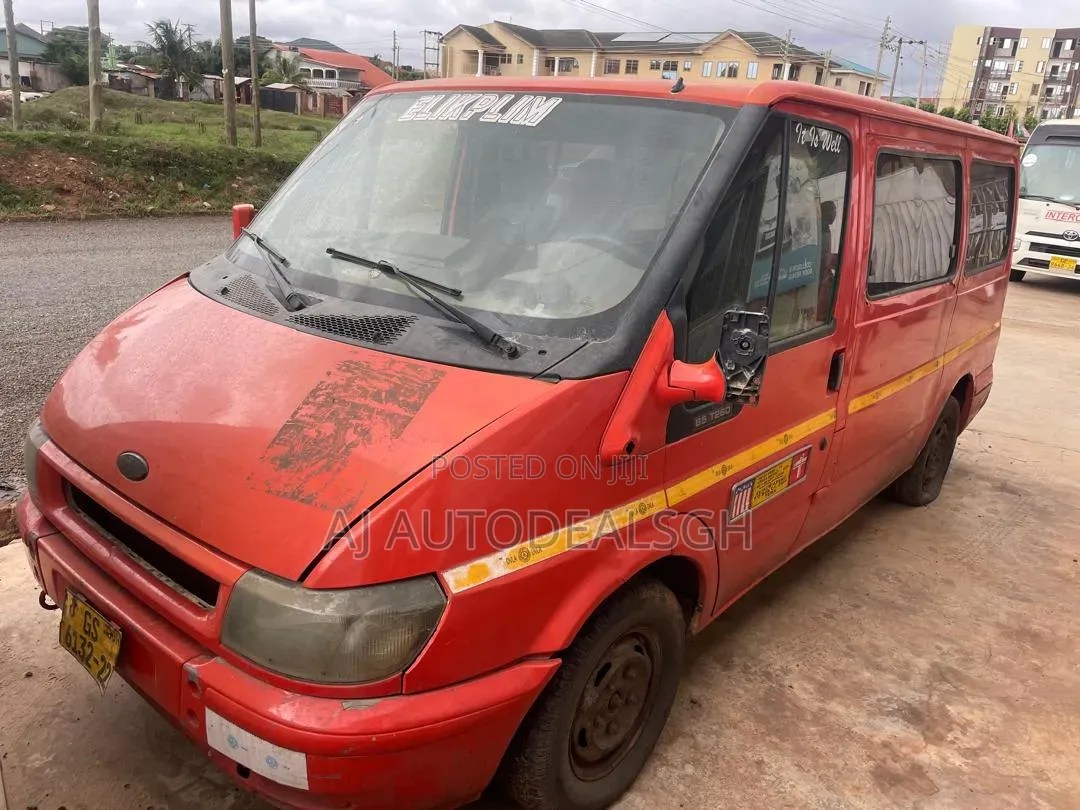 Ford Transit 2002 Orange
