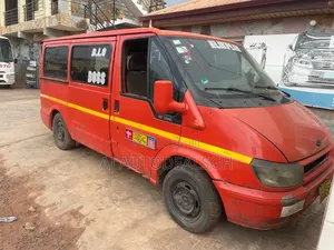 Ford Transit 2002 Orange